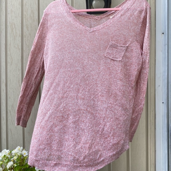 Pink Long Sleeve Pocket Tee | Designer Brand Lou & Grey LOFT | Women’s | Linen - Picture 3 of 10